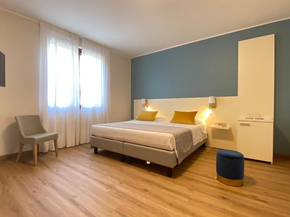 Rooms Ai Poggi Bardolino Bagian luar foto