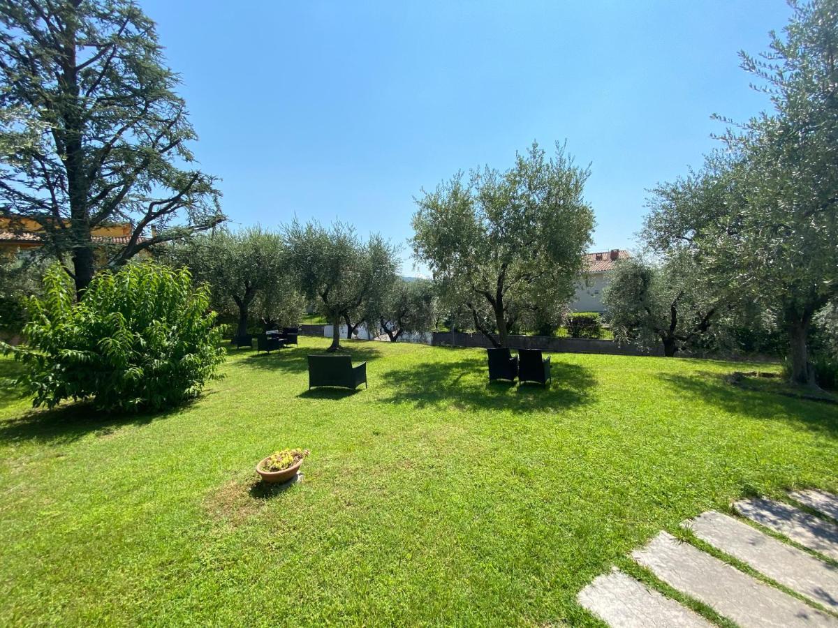 Rooms Ai Poggi Bardolino Bagian luar foto