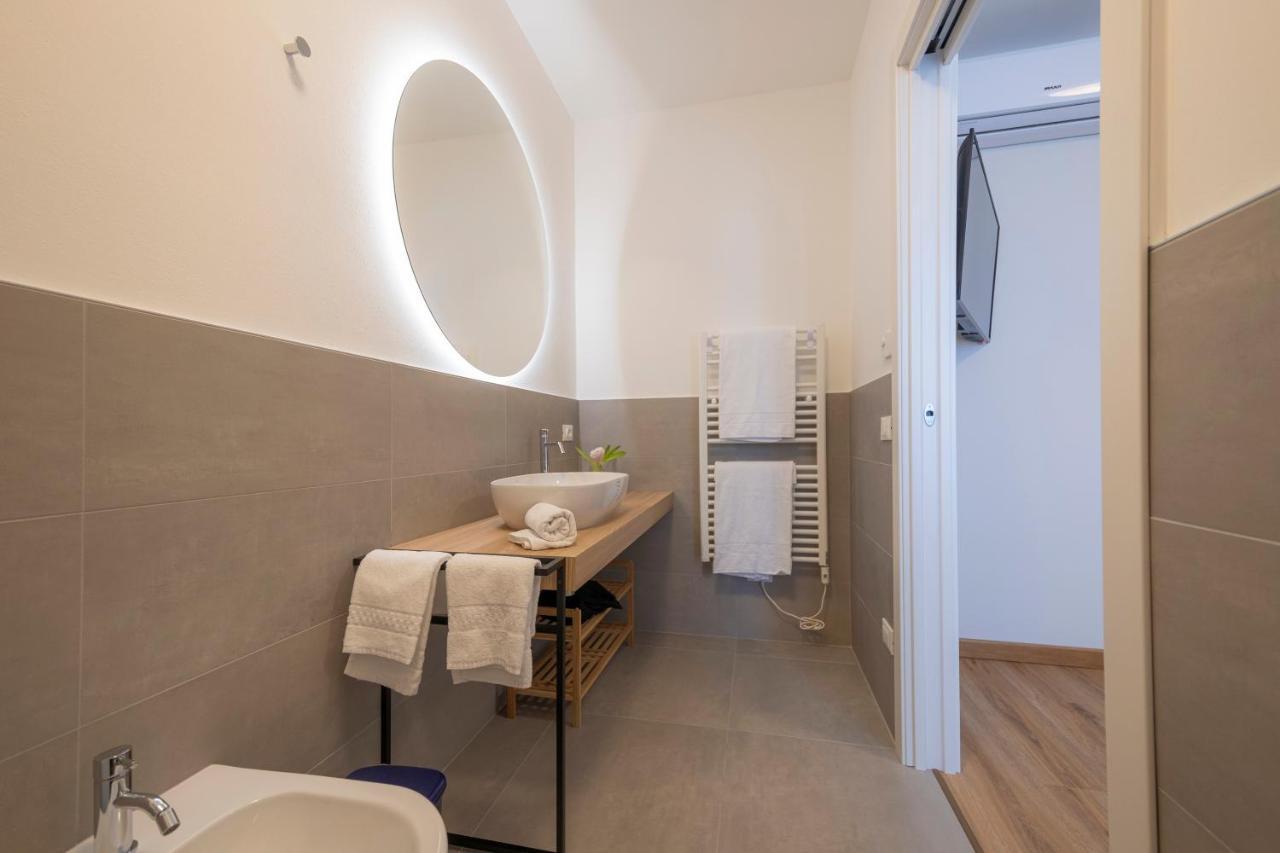 Rooms Ai Poggi Bardolino Bagian luar foto